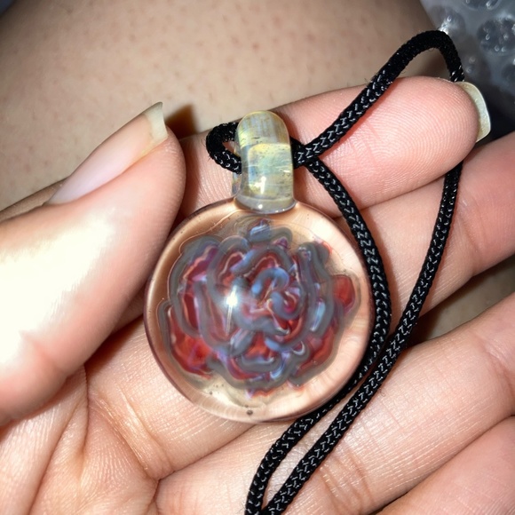 Rose 🌹 Glass pendant - Picture 2 of 2